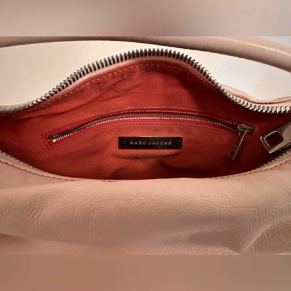 Marc Jacobs Leather Shoulder Bag in Blush Pink - Picture 6 of 15